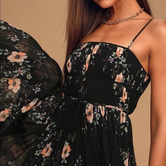 Lulu’s New With Tags Flowering Romance Black Floral Print Pleated Maxi Dress - Picture 15 of 16